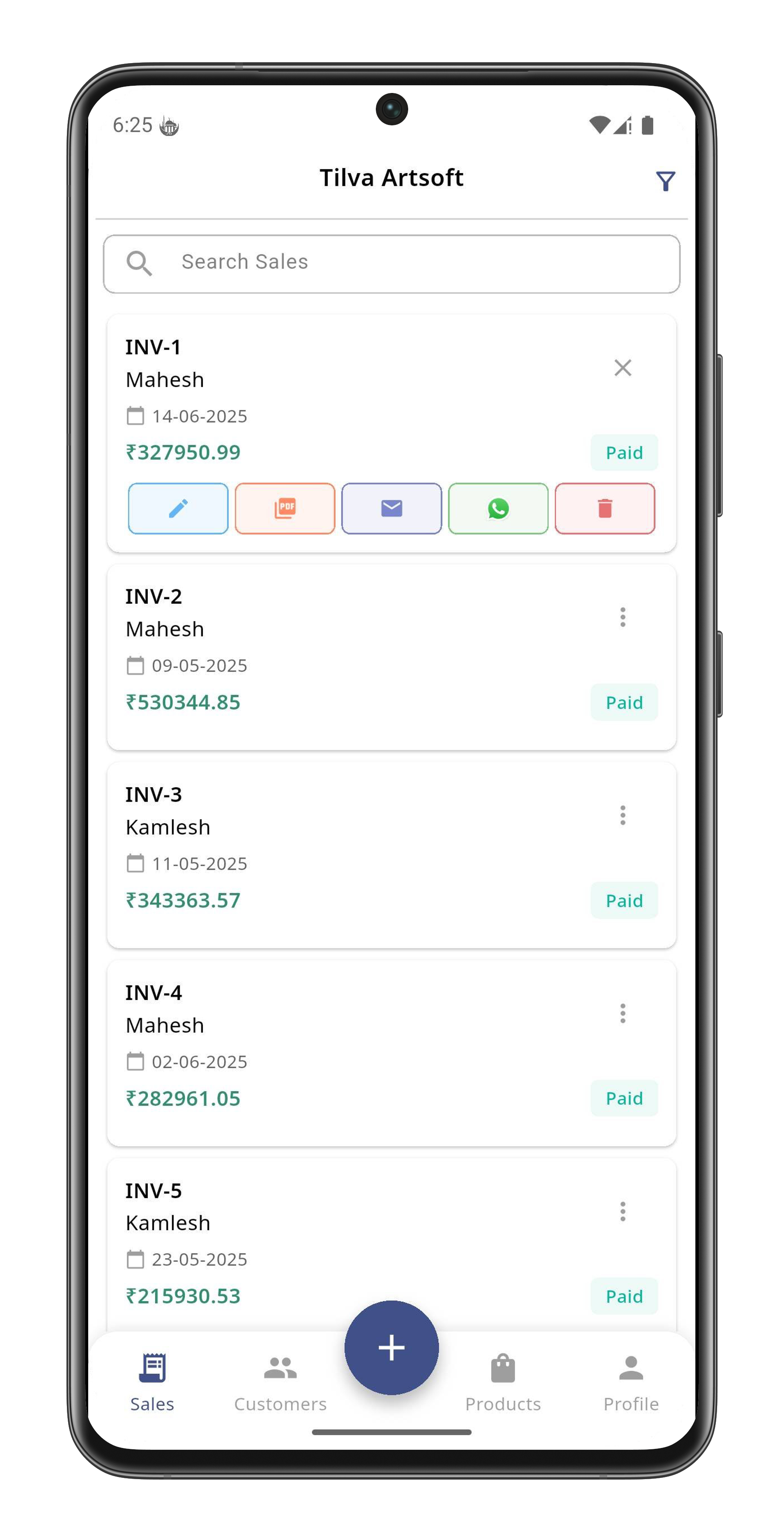 mobile app sharing screen showing WhatsApp, email, and print options for invoice distribution